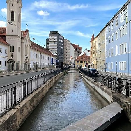 Cozy City Center Apartment Graz Buitenkant foto
