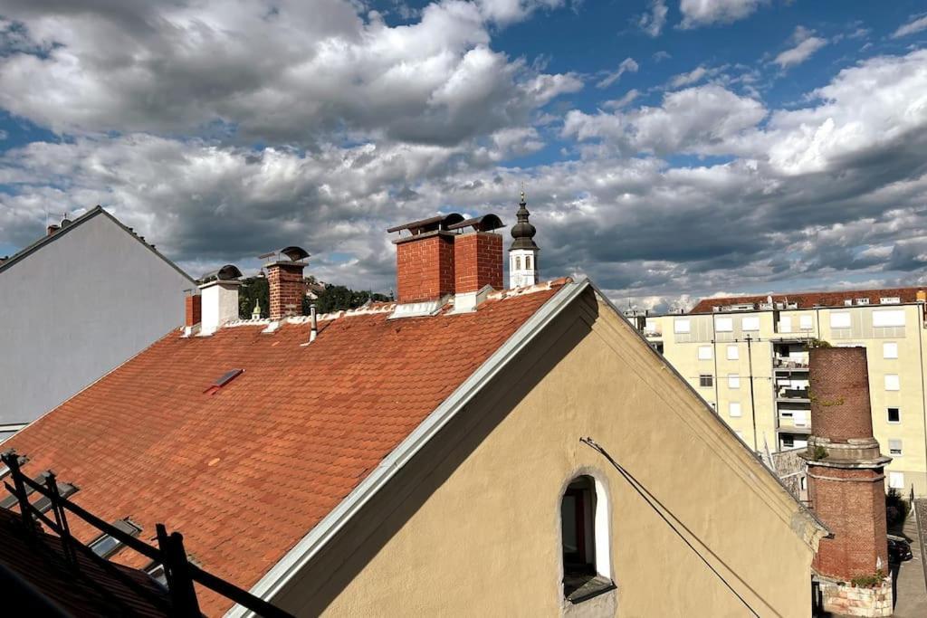 Cozy City Center Apartment Graz Buitenkant foto
