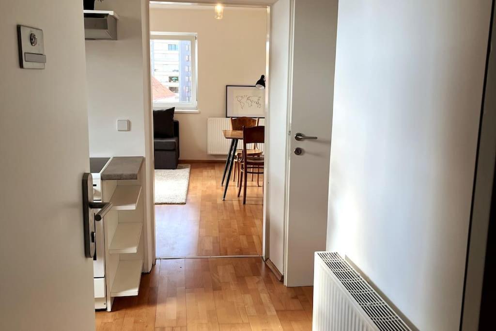 Cozy City Center Apartment Graz Buitenkant foto