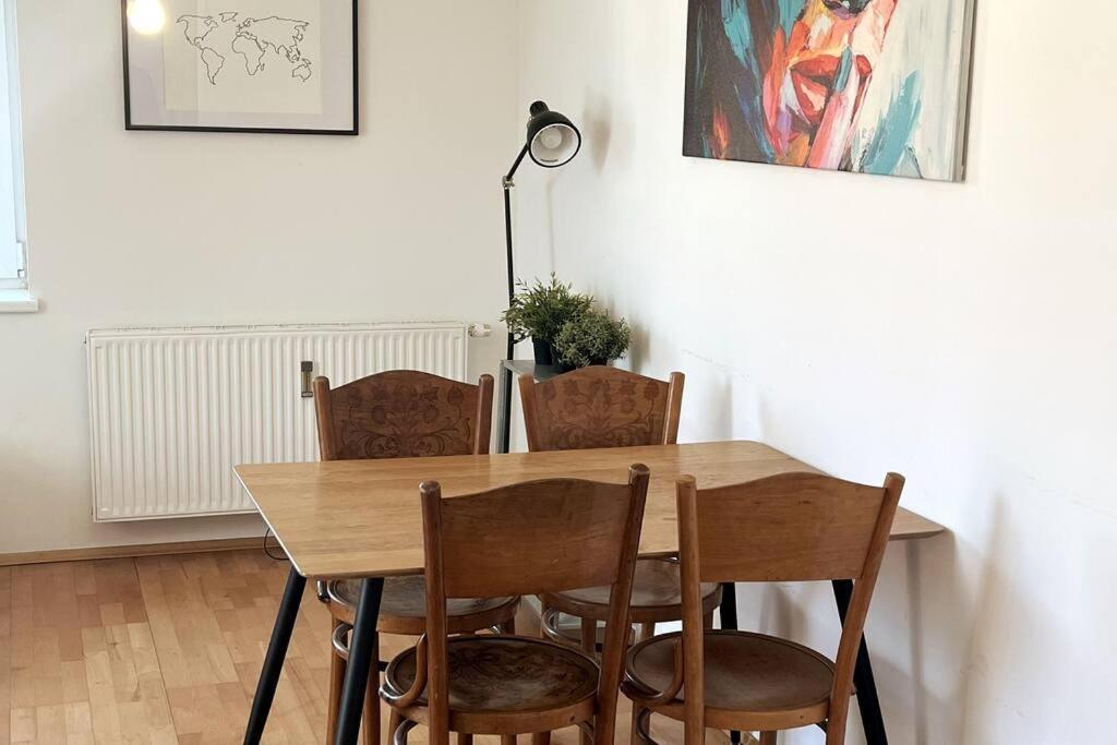 Cozy City Center Apartment Graz Buitenkant foto